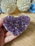 Bild in Galerie-Betrachter laden, Großes druzy Amethyst Herz (35amh)
