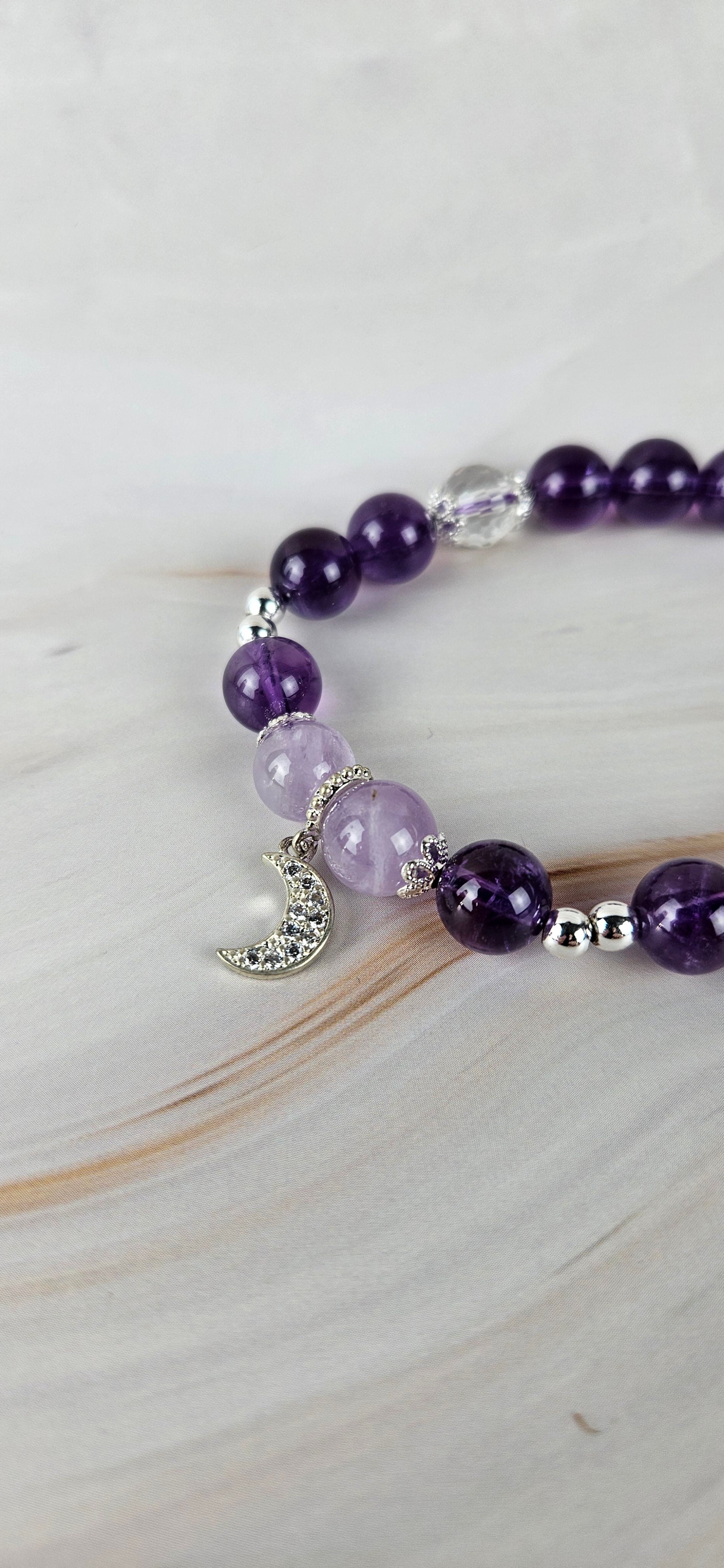 Amethyst Kugel Armband mit Mond (11amm)